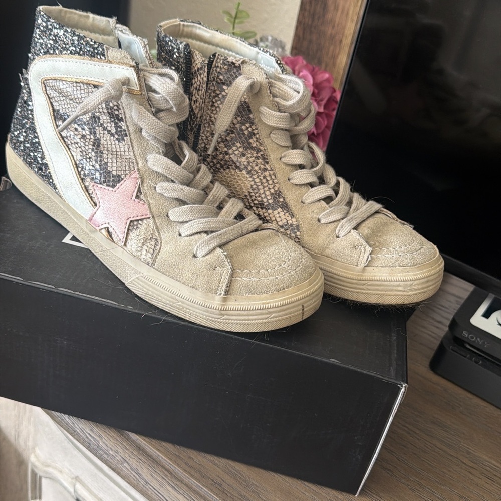 ShuShop Beige and Pink High-Top Sneakers